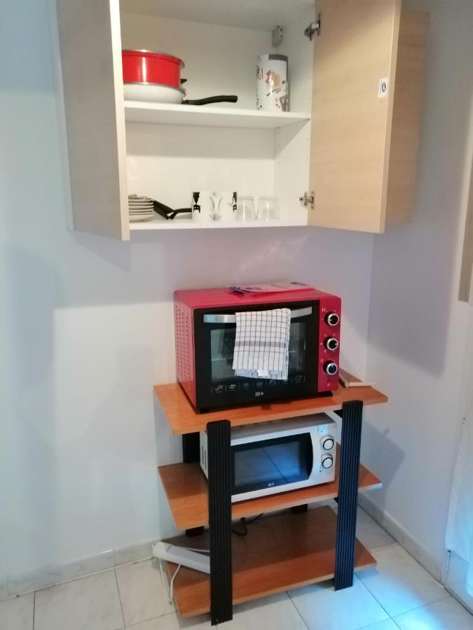 Apartament Appart F1 Entier Avec Parking Securise Nicea Zewnętrze zdjęcie